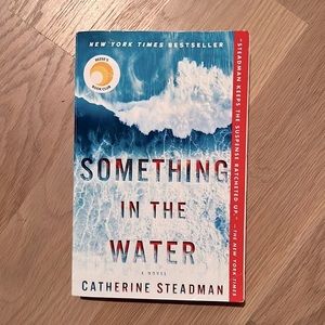 Fiction - paperback - suspense - Reese’s book club - NY Times bestseller